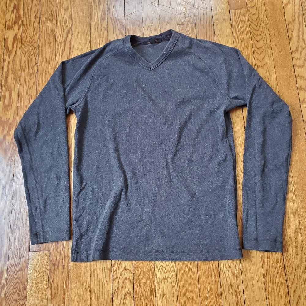 Banana Republic V-Neck Sweater Size Small